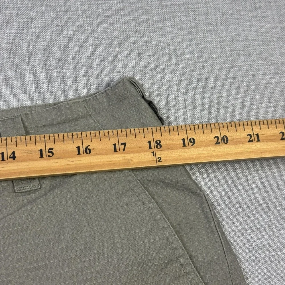 Nike SB Ripstop Skate Cargo Shorts Mens 34 Olive Green Skateboarding 9